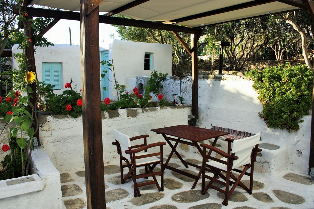 Meltemi Studios And Apartments لوغاراس المظهر الخارجي الصورة